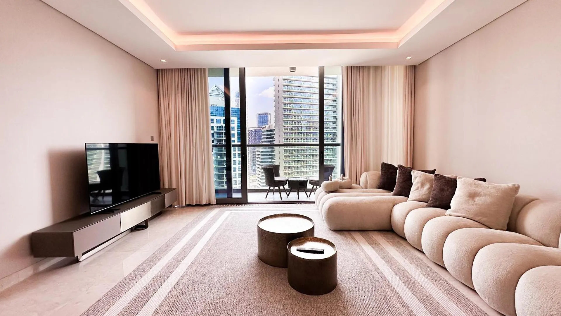 Appartement Chic 1-Bedroom In Sterling Tower, Downtown Stay - 17Ab05 Dubaï